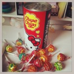 Pirulito Chupa Chups com lata da Hello kitty