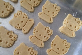 Biscoitinhos de maizena amanteigado da Hello Kitty – Sem Gluten